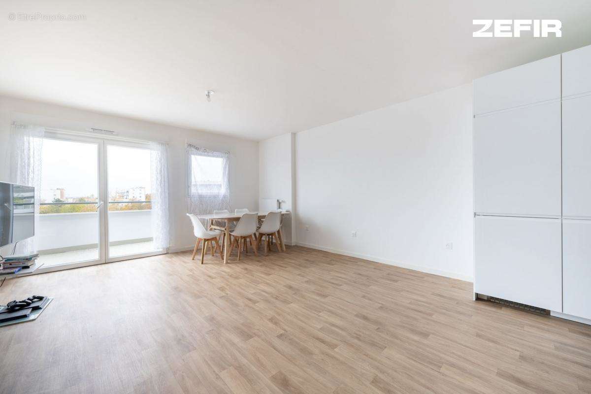 Appartement à AULNAY-SOUS-BOIS