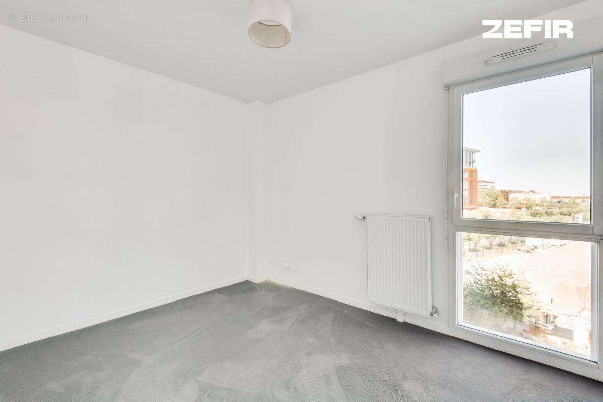 Appartement à AUBERVILLIERS