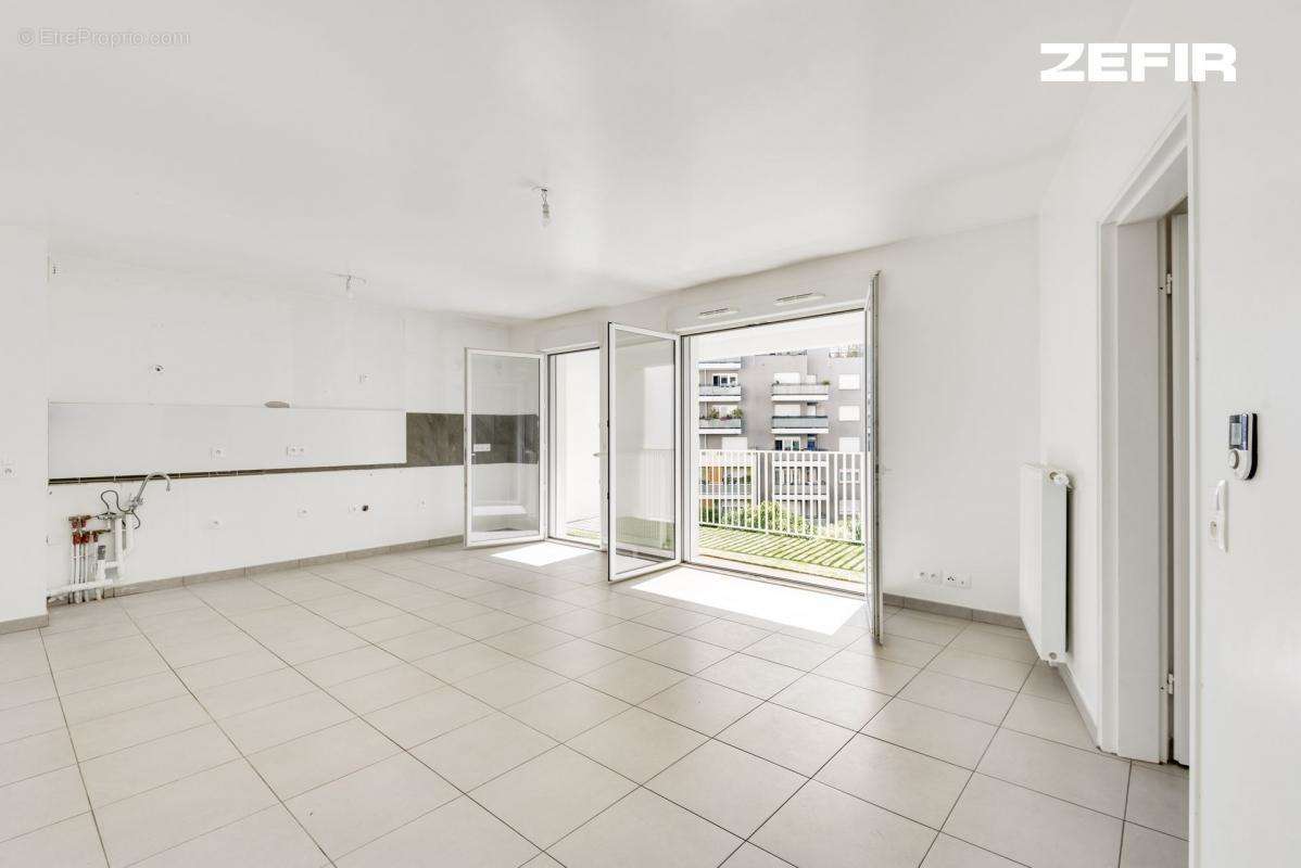 Appartement à AUBERVILLIERS