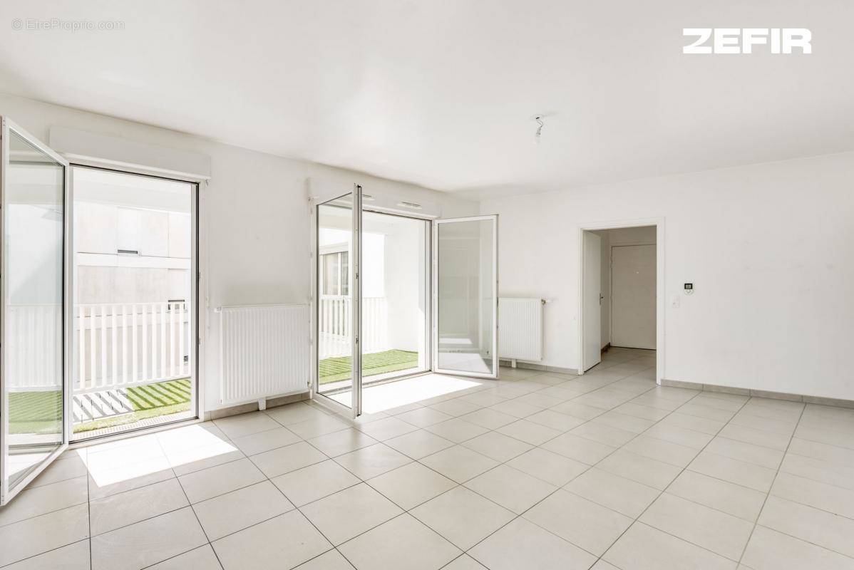 Appartement à AUBERVILLIERS