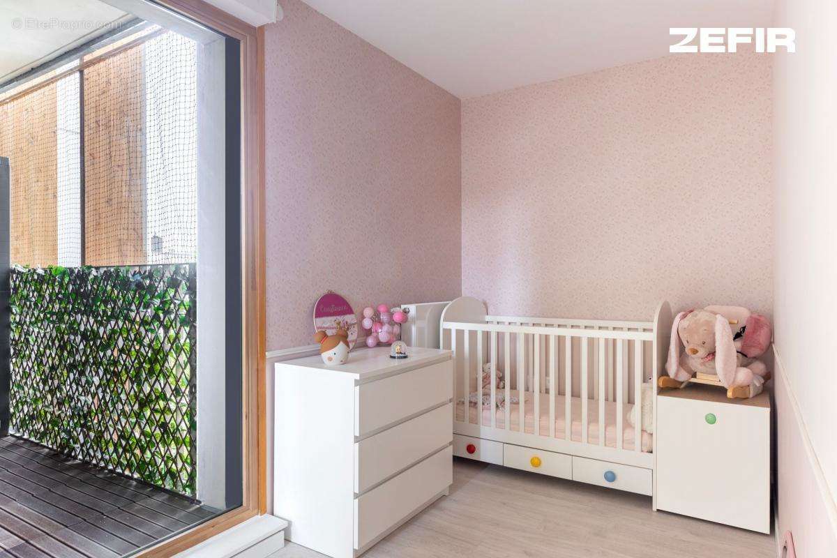 Appartement à NANTERRE