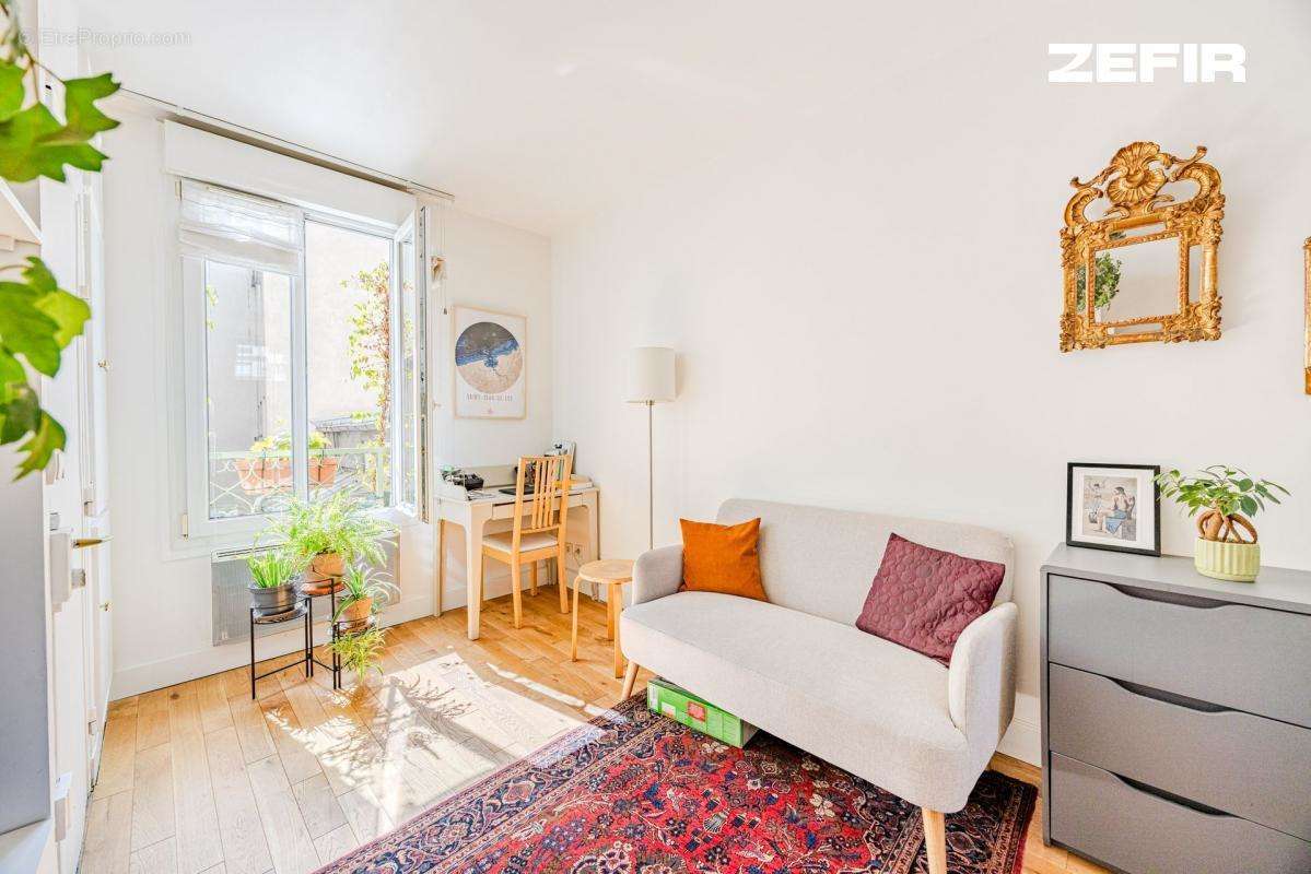 Appartement à NEUILLY-SUR-SEINE