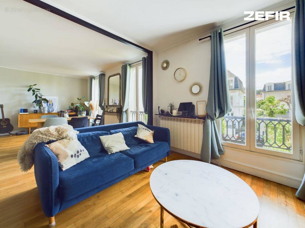 Appartement à ENGHIEN-LES-BAINS