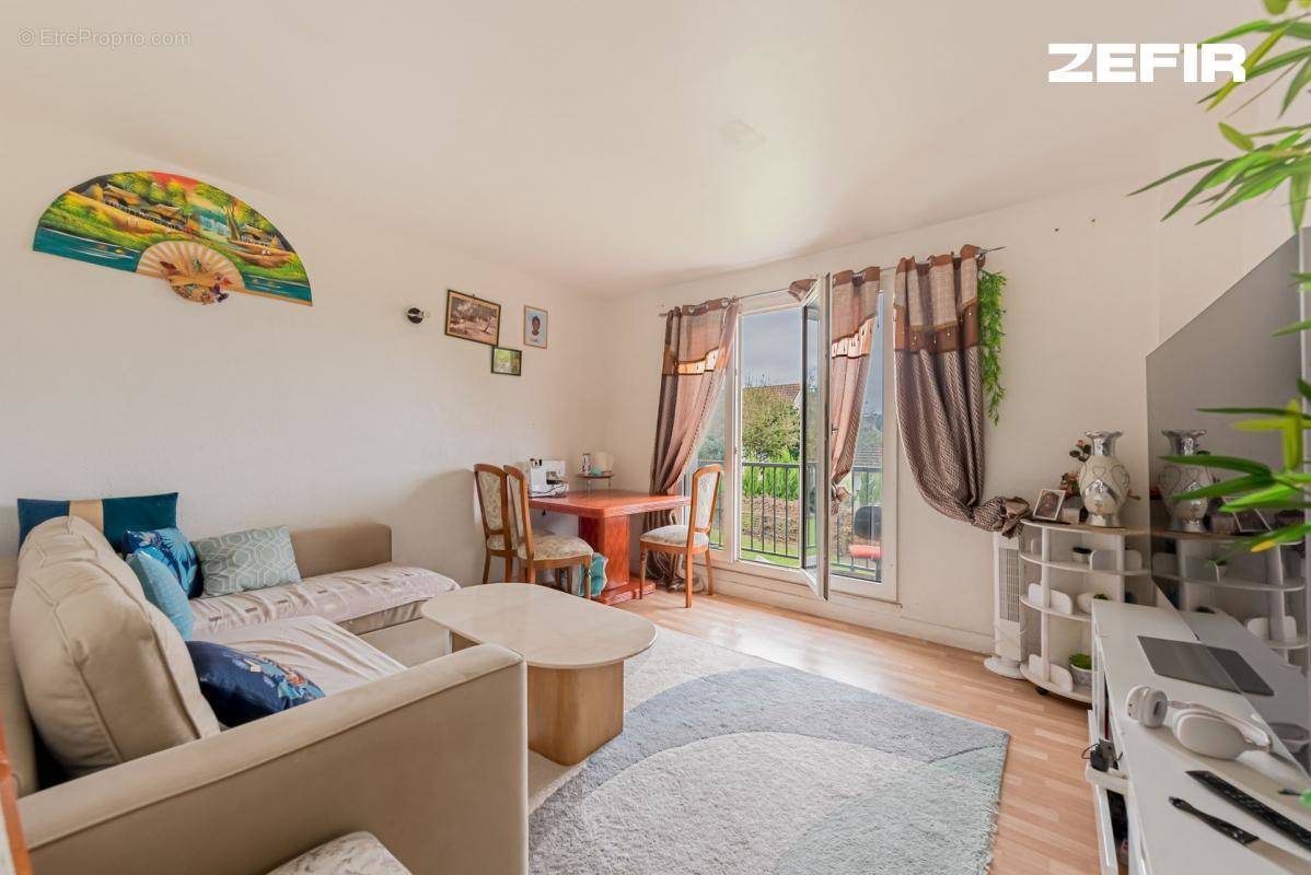 Appartement à LIMEIL-BREVANNES