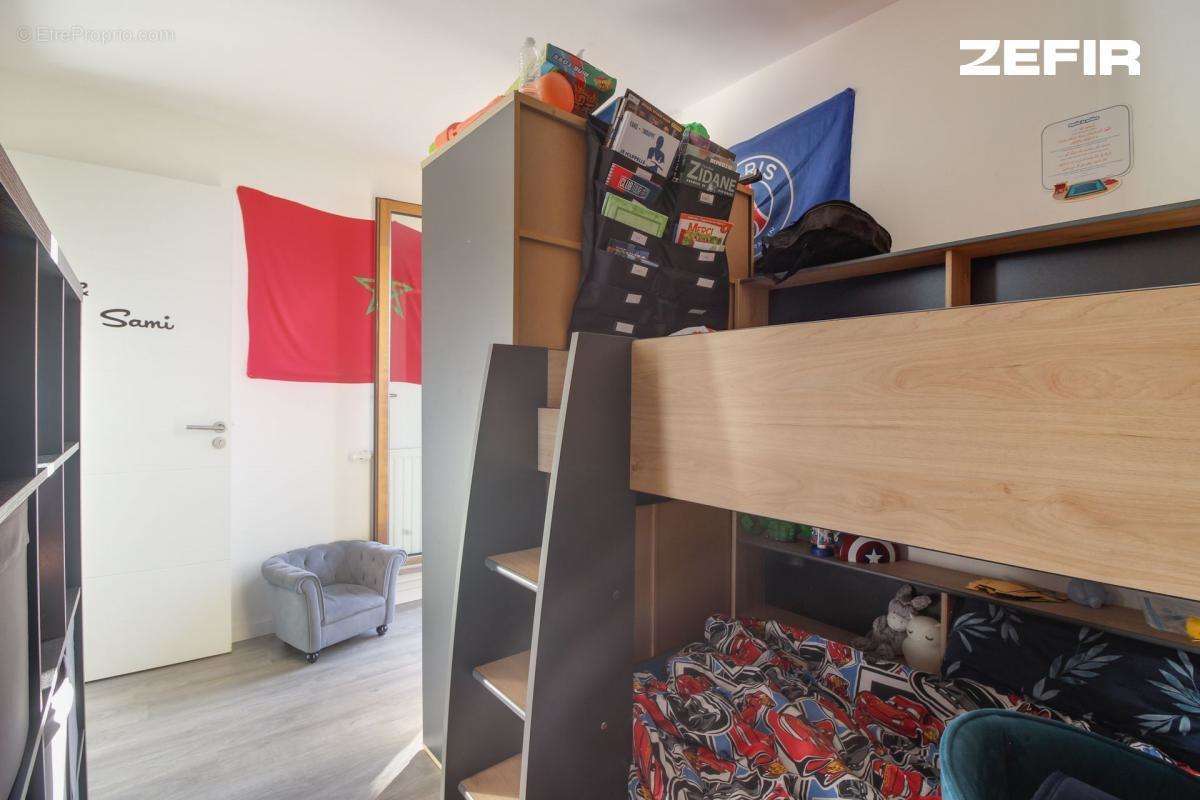 Appartement à GENNEVILLIERS