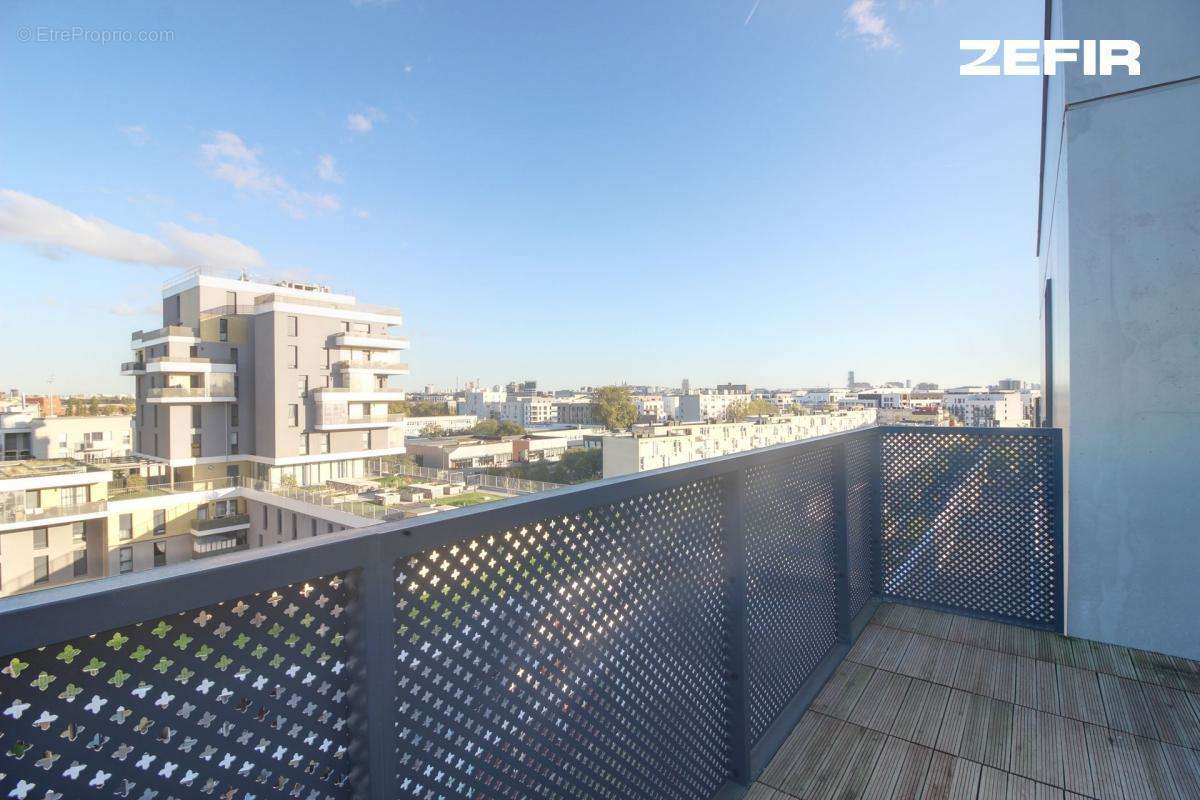 Appartement à GENNEVILLIERS