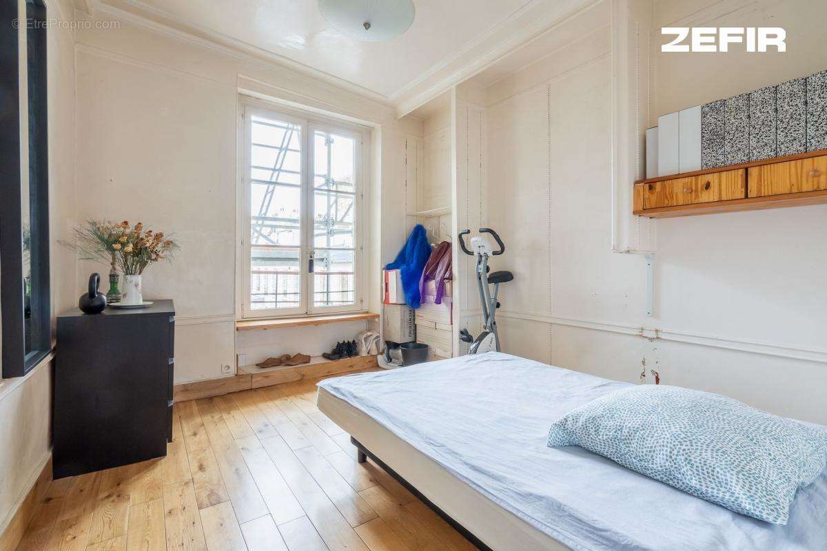 Appartement à PARIS-10E