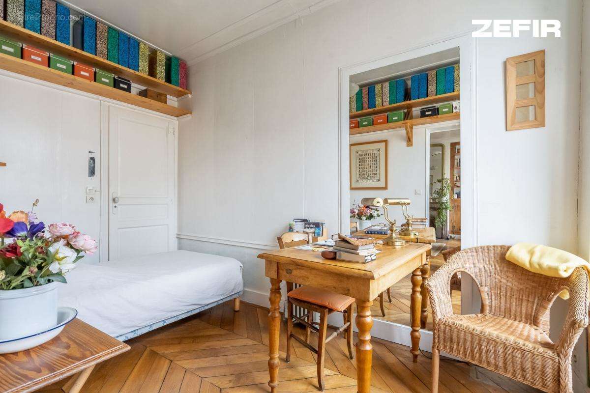 Appartement à PARIS-10E