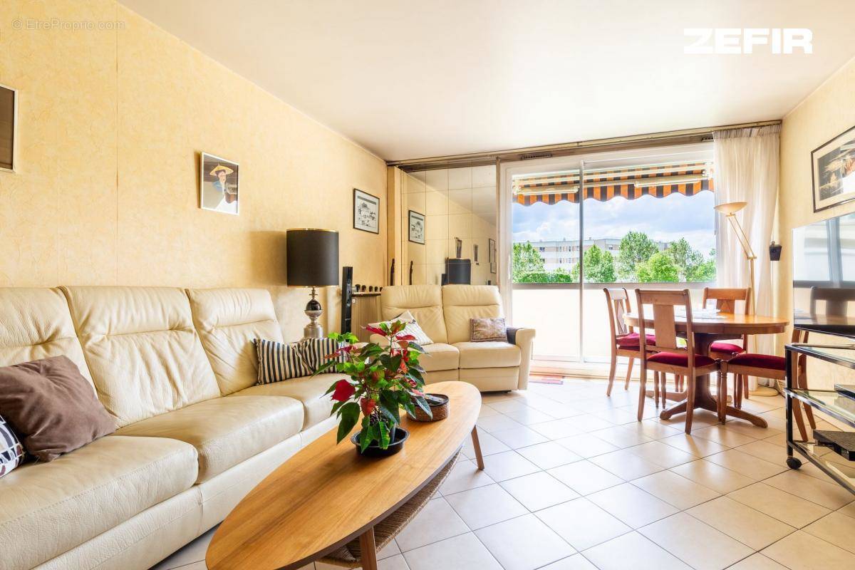 Appartement à MAISONS-ALFORT