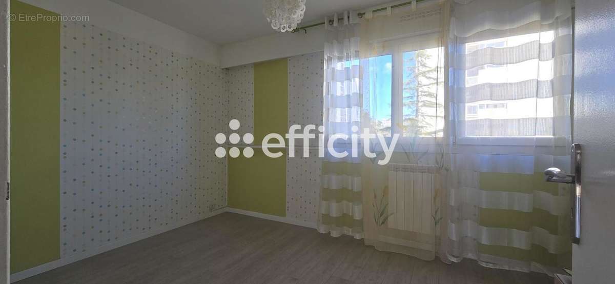 Appartement à MARSEILLE-11E