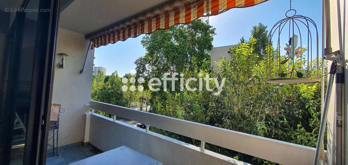 Appartement à MARSEILLE-11E