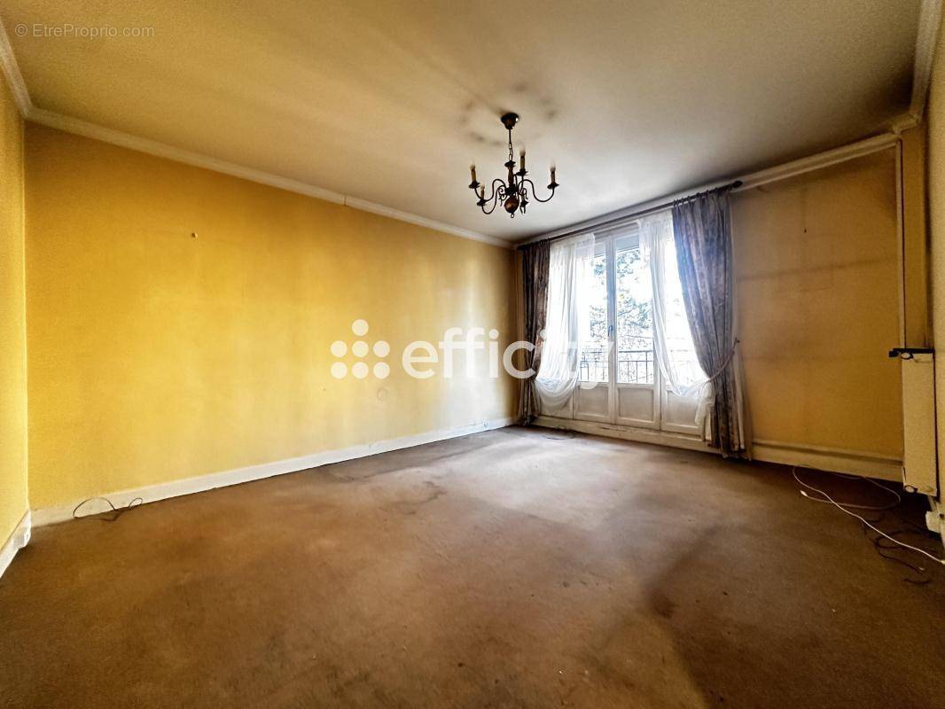 Appartement à ROSNY-SOUS-BOIS