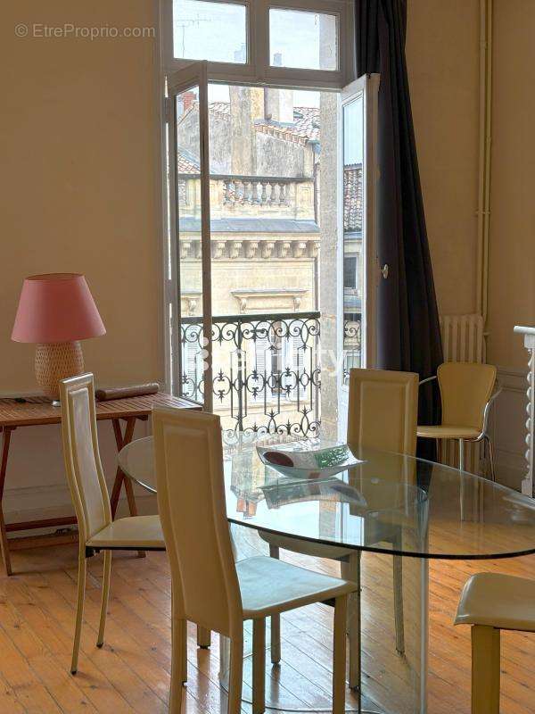 Appartement à BORDEAUX