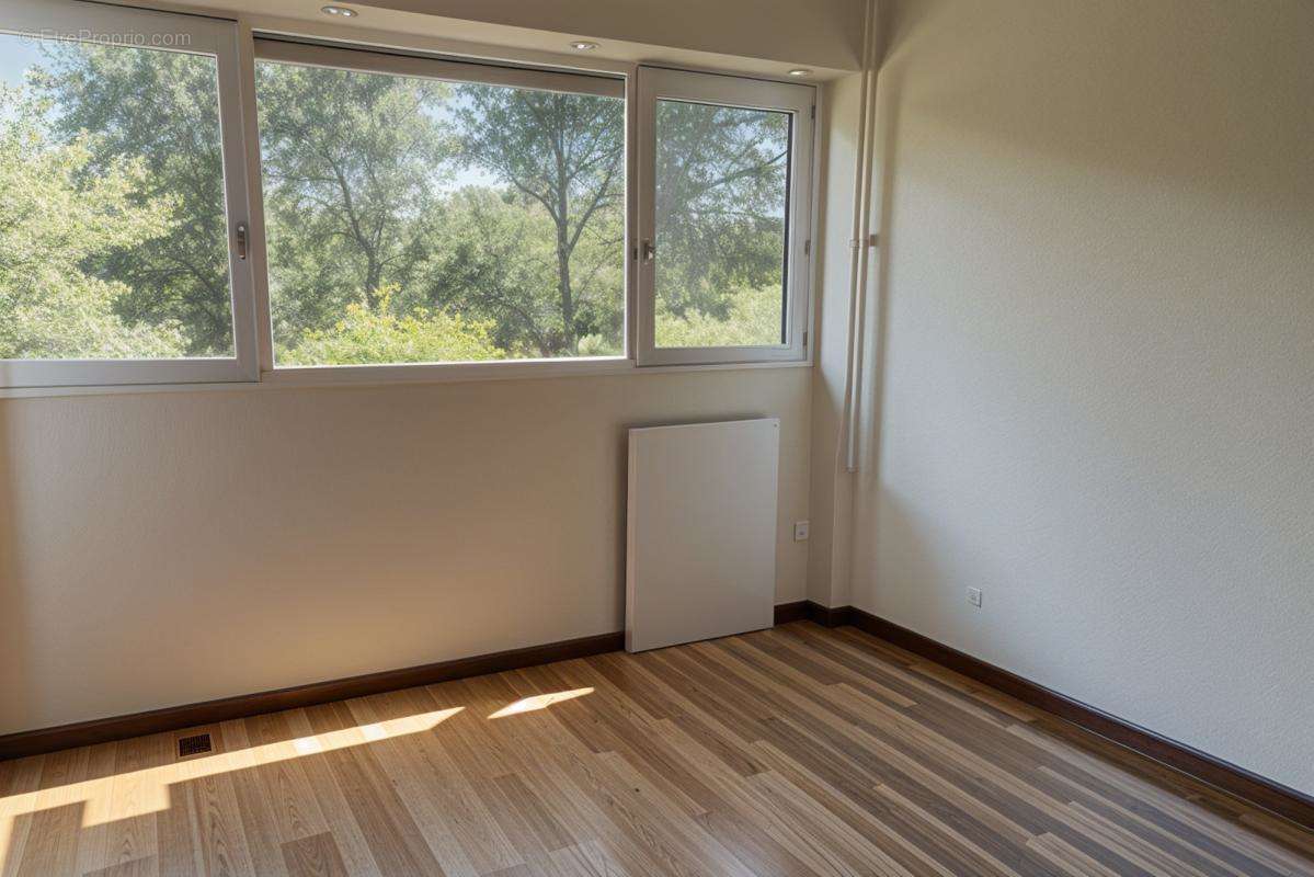 Appartement à CHENNEVIERES-SUR-MARNE