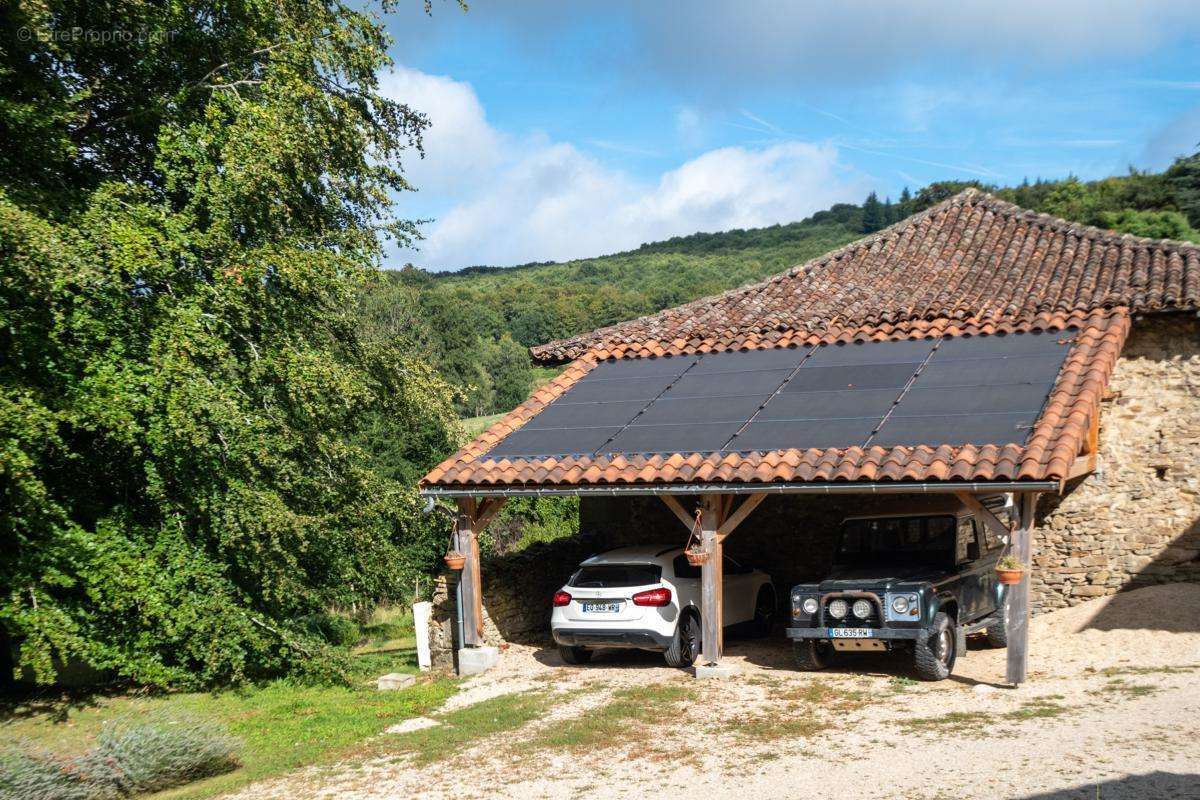 Maison à AMBAZAC