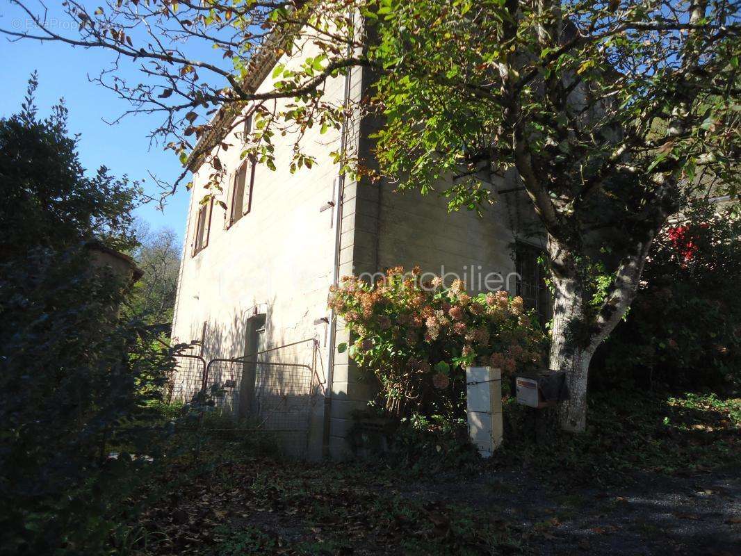 Maison à AUSSILLON