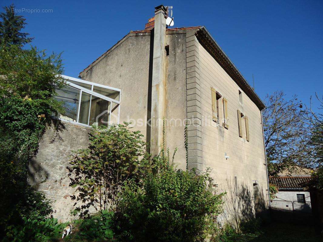 Maison à AUSSILLON