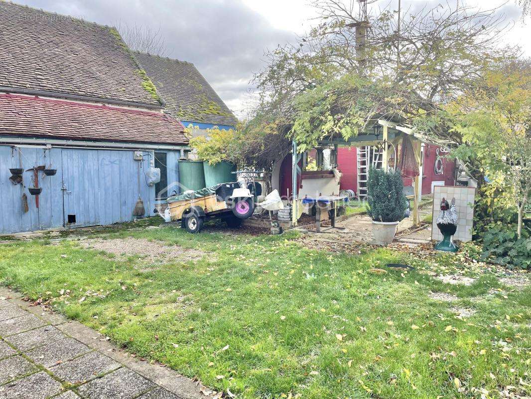 Maison à SERBONNES