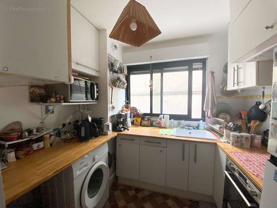 Appartement à PARIS-20E