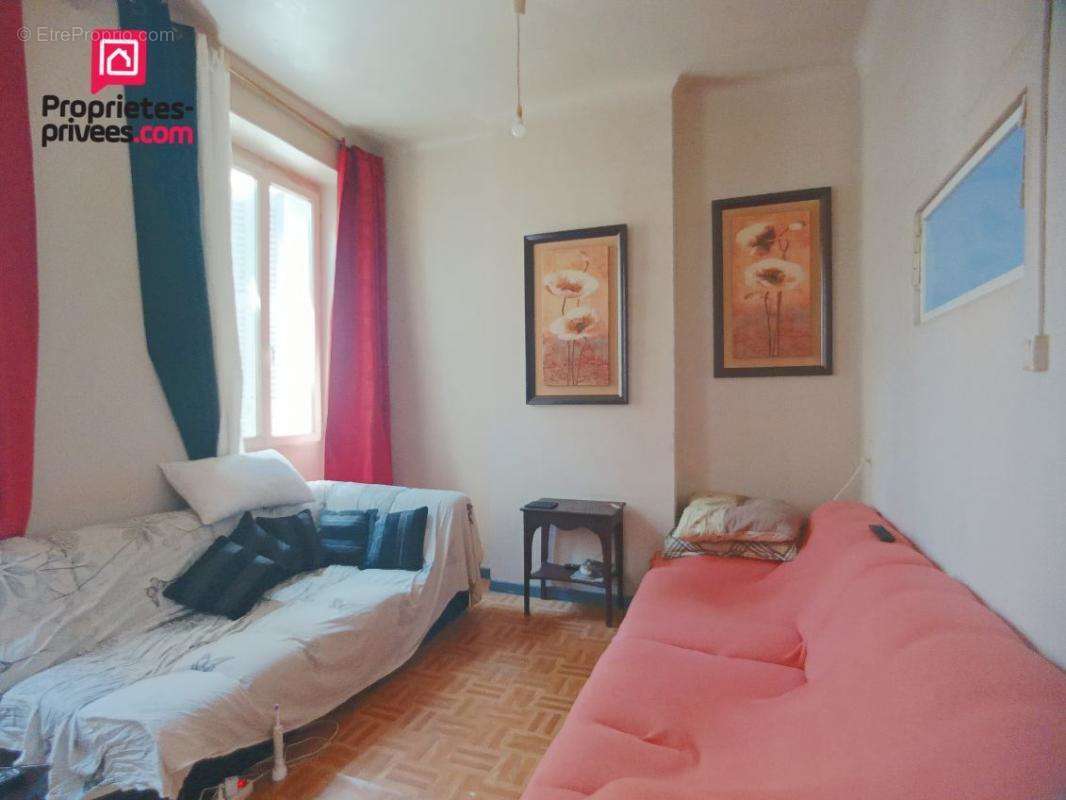 Appartement à MARSEILLE-2E