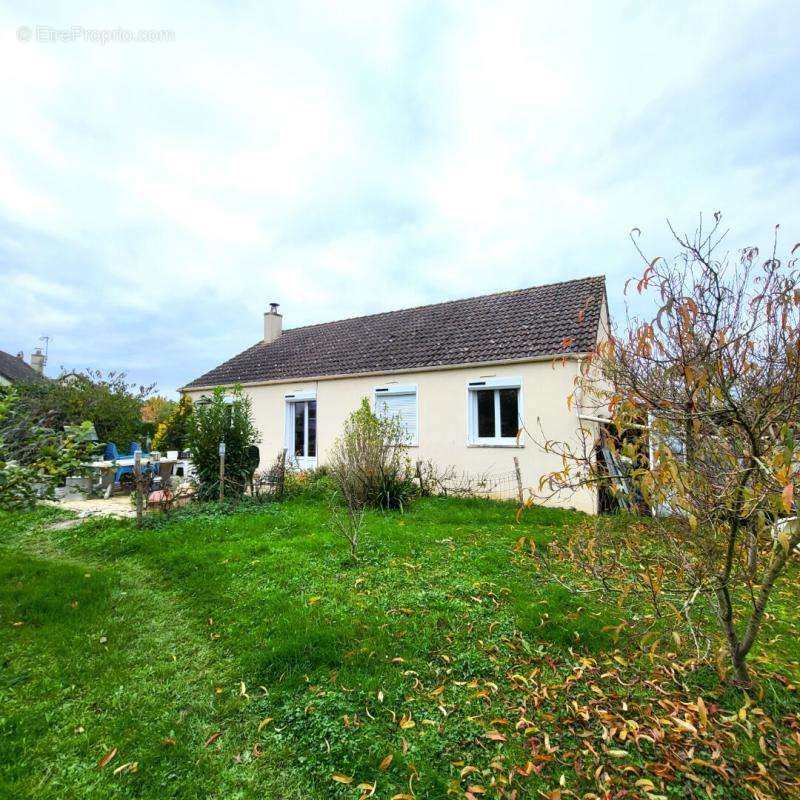 Maison à MESNIL-SUR-L&#039;ESTREE