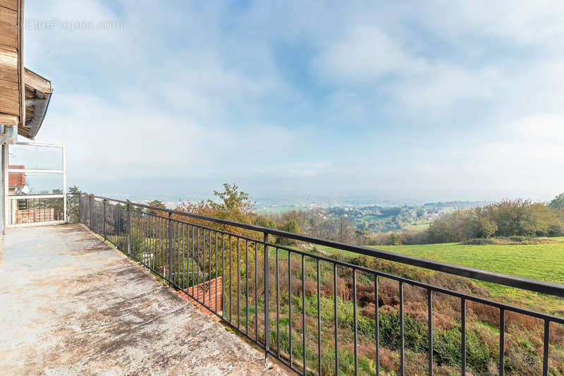 Appartement à POLLIONNAY