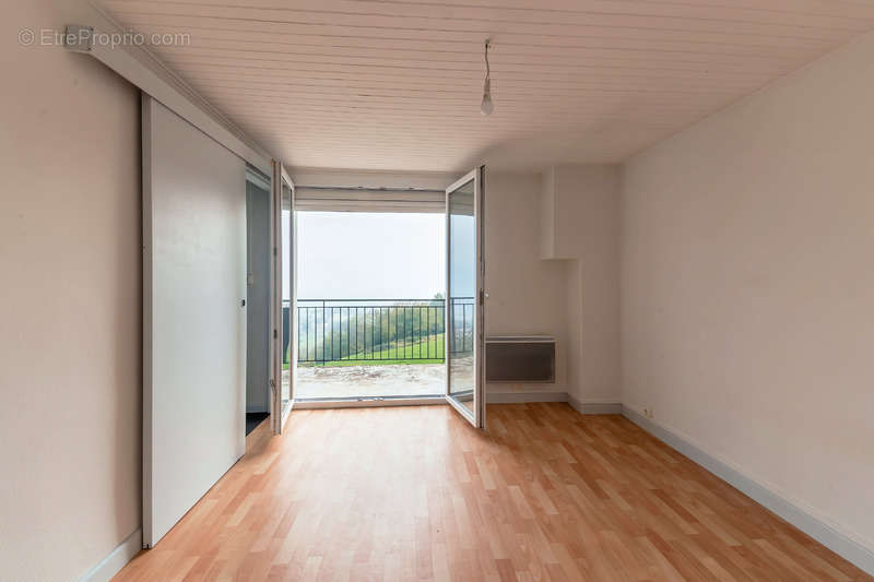 Appartement à POLLIONNAY