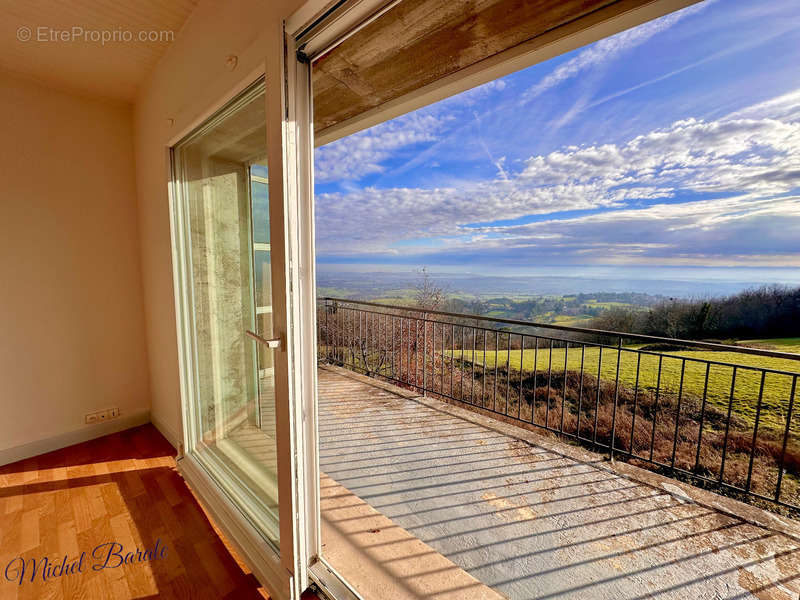 Appartement à POLLIONNAY