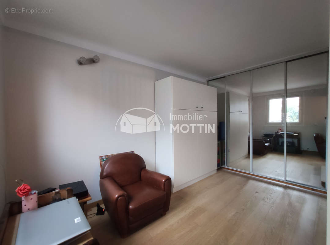 Appartement à VITRY-SUR-SEINE