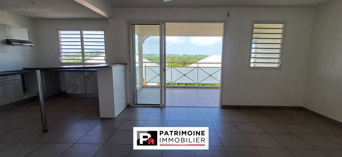 Appartement à PETIT-BOURG