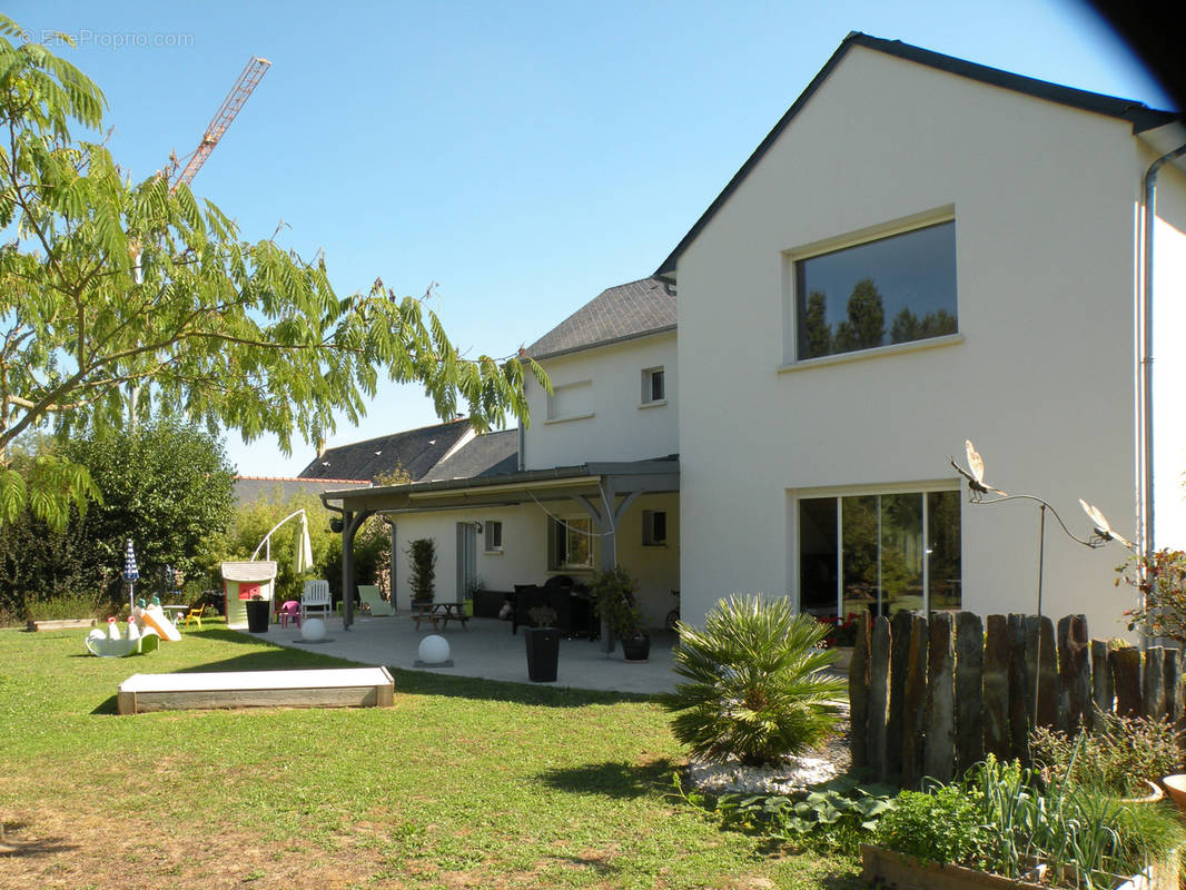 Maison à BEAUSSE