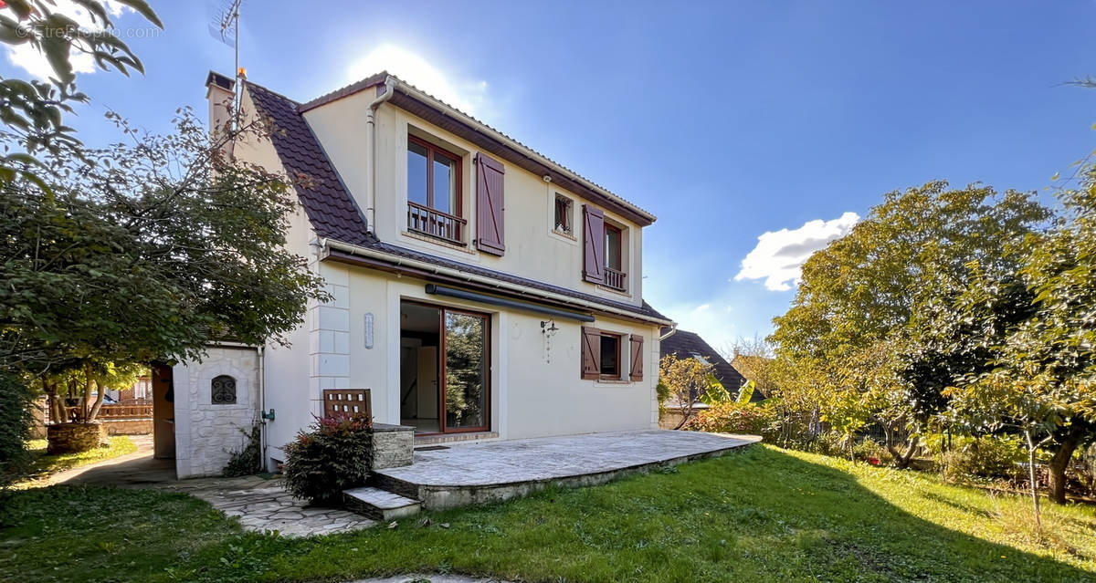 Maison à SAINT-MICHEL-SUR-ORGE