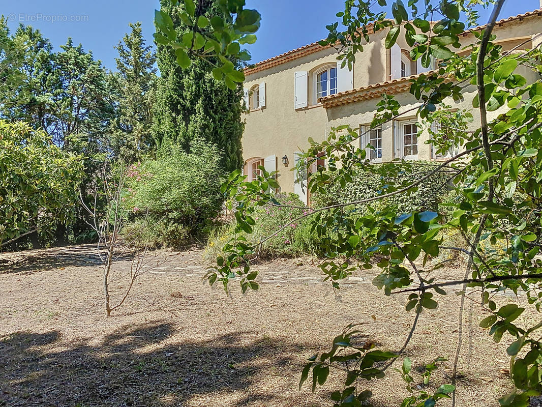 Maison à VILLENEUVE-LES-AVIGNON