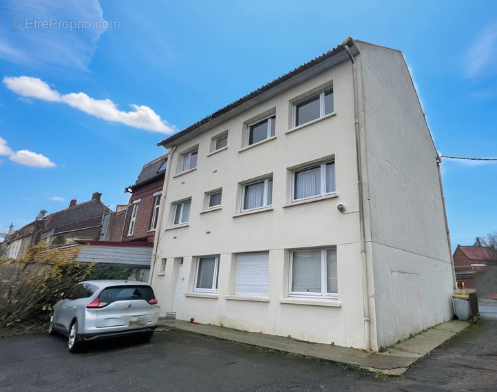 Appartement à AIRE-SUR-LA-LYS