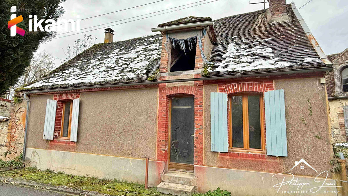 Maison à COURGENAY