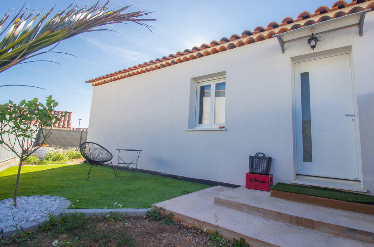 Maison à CARNOULES