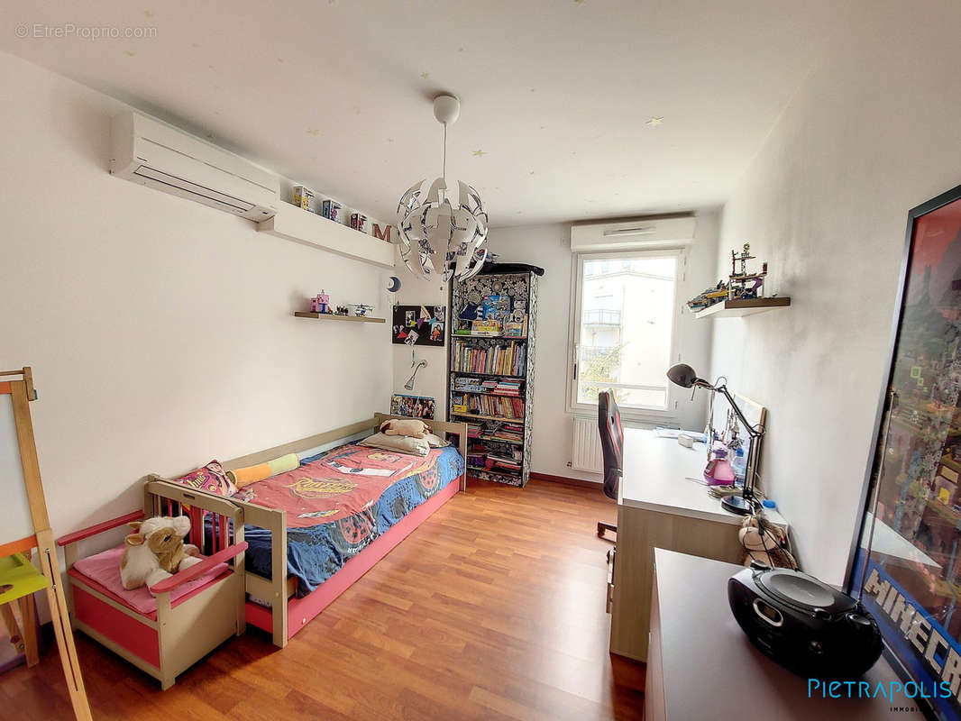 Appartement à LYON-8E