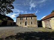 Maison à SAINT-YRIEIX-LA-PERCHE