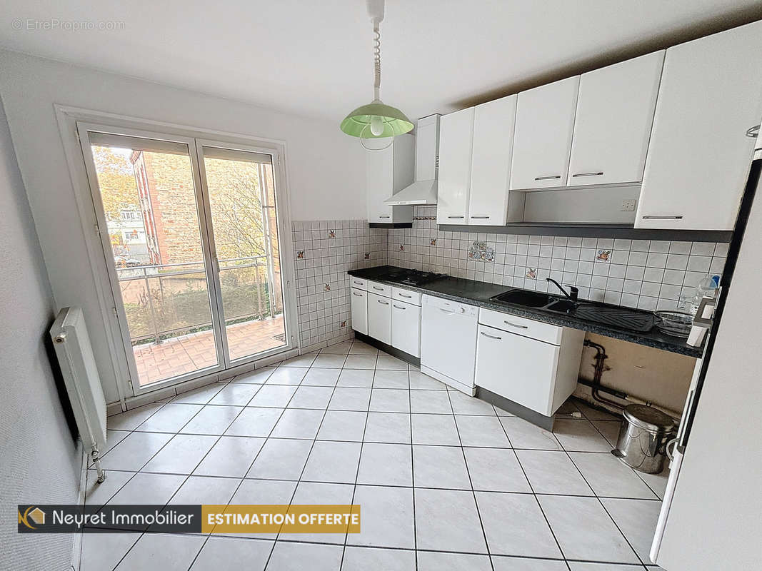 Appartement à SAINT-ETIENNE