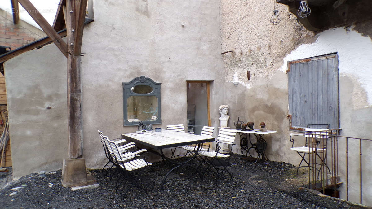 Maison à SAINT-GERAND-LE-PUY