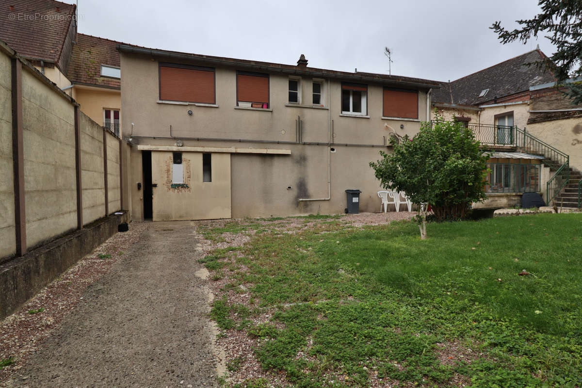 Appartement à AIX-EN-OTHE