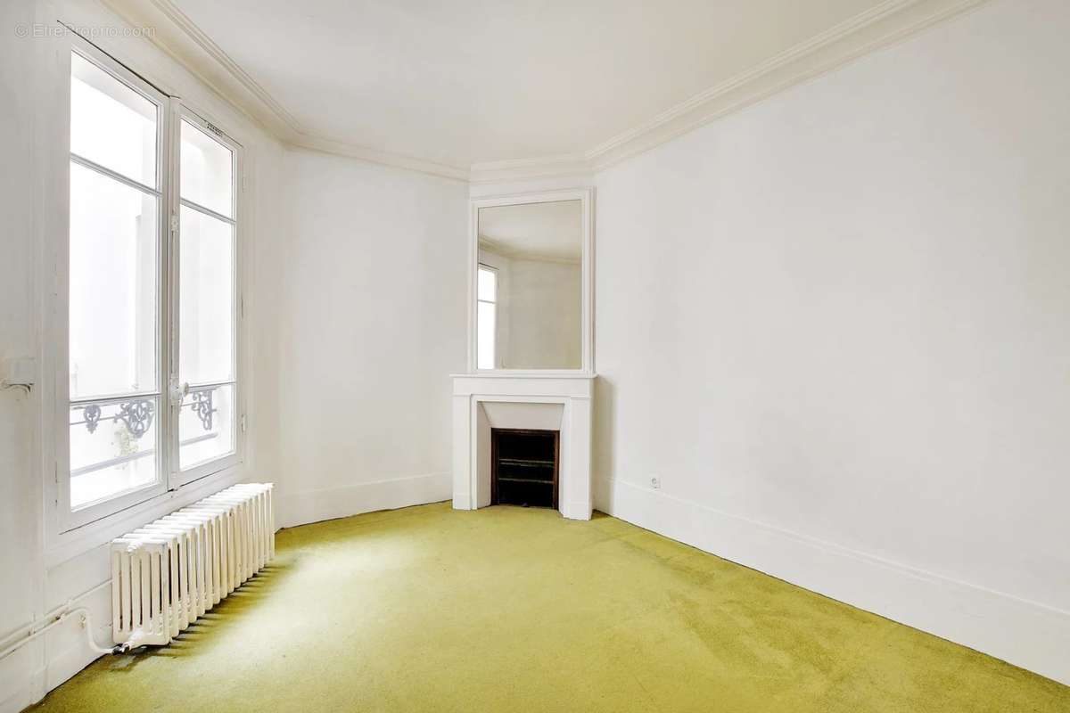 Appartement à PARIS-8E