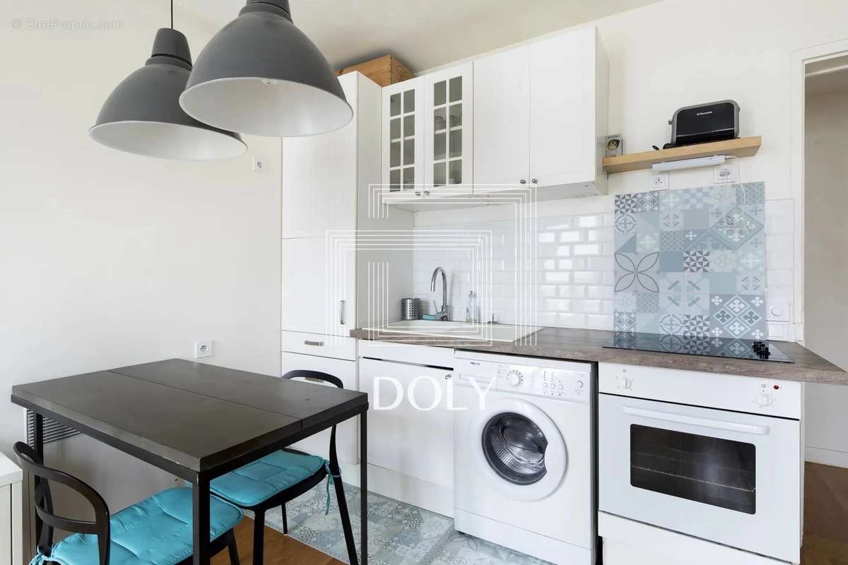 Appartement à PARIS-10E