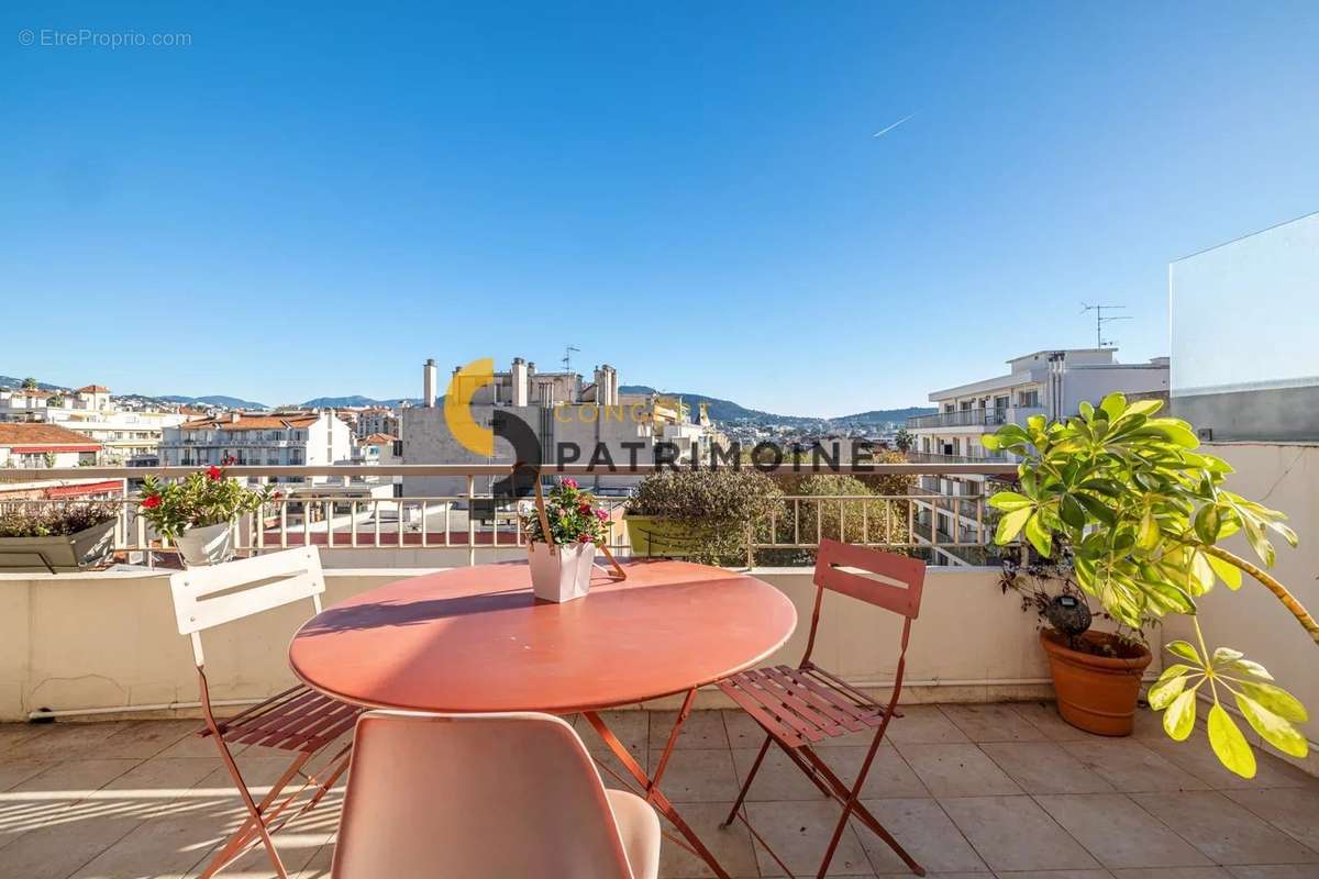 Appartement à NICE