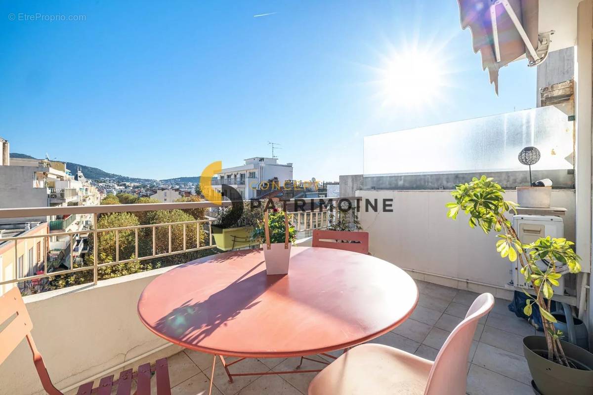 Appartement à NICE