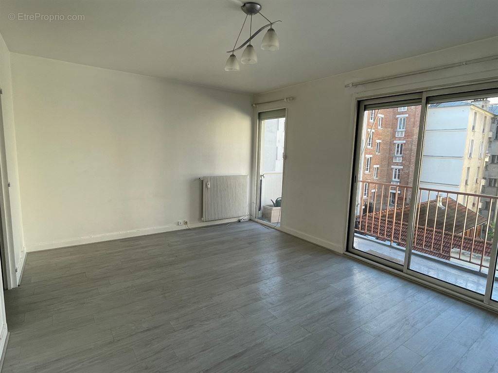 Appartement à PARIS-12E