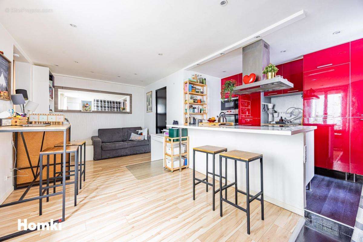 Appartement à PARIS-19E