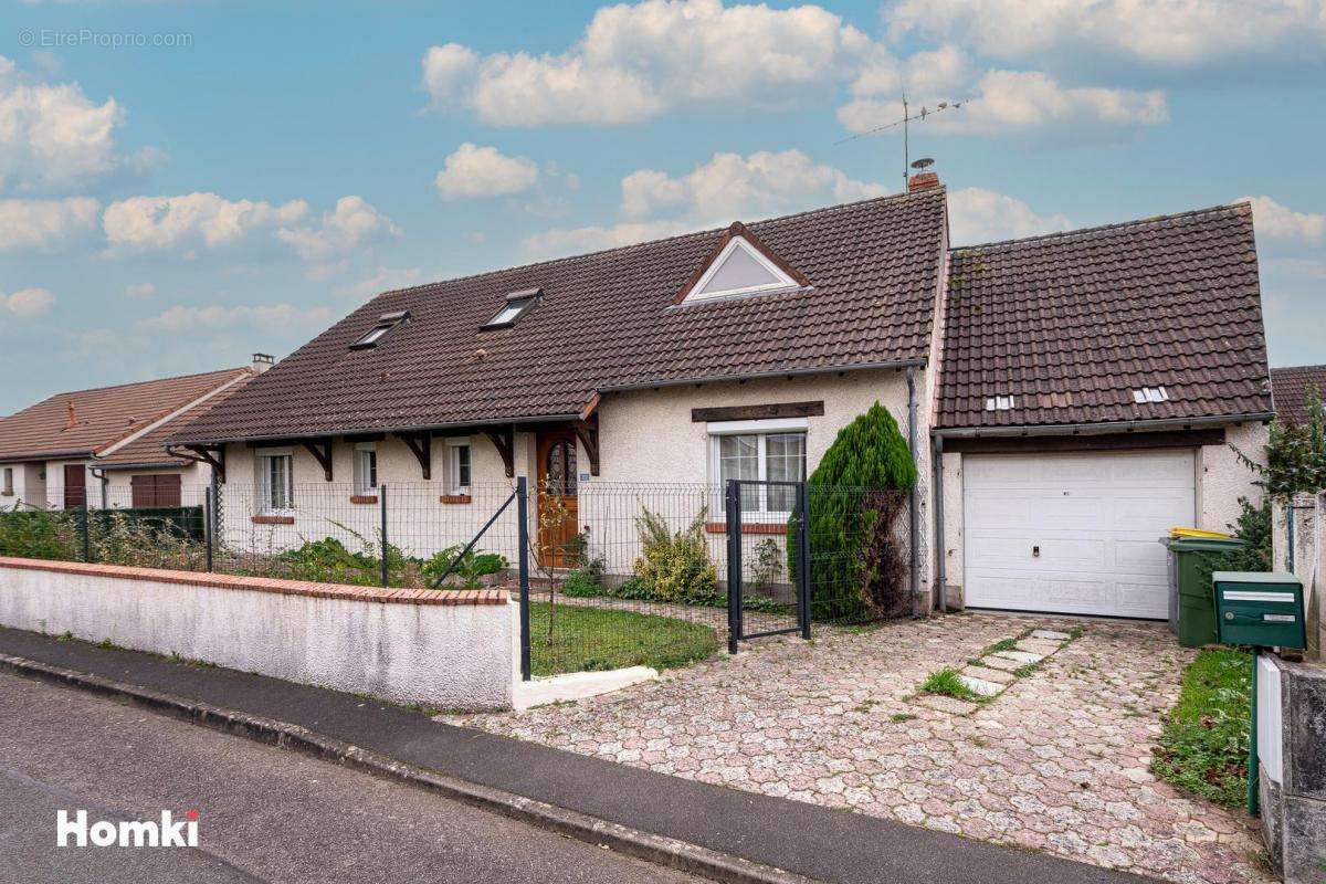 Maison à SAINT-CYR-EN-VAL