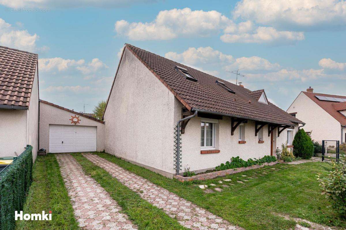 Maison à SAINT-CYR-EN-VAL