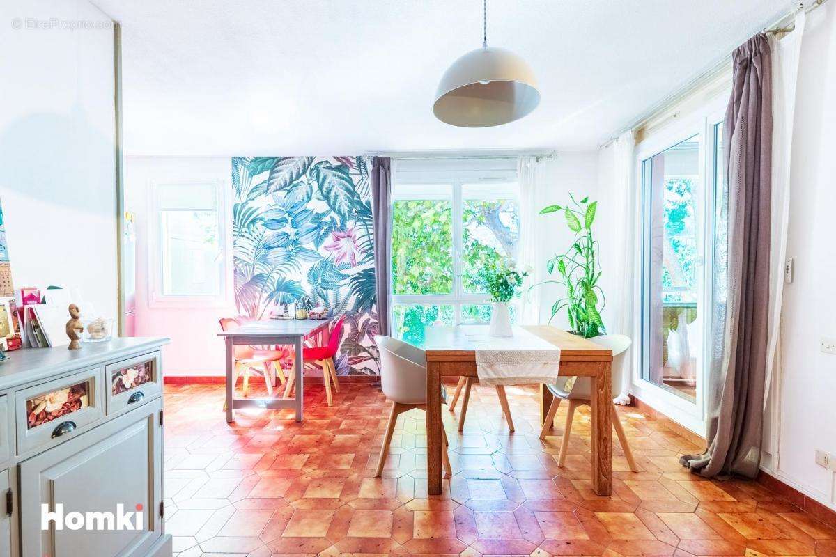 Appartement à MARSEILLE-8E